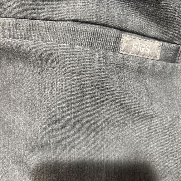 Figs Scrub Top Women's Size XS Grey Casma Three-Pocket Technical Collection - Picture 14 of 16